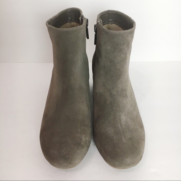 Kenneth Cole REACTION Women's Road Stop Dark Taupe Suede Leather Ankle Boots 6 - Picture 3 of 15